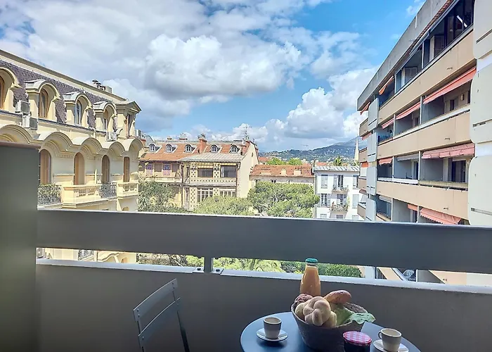 Nestor&jeeves - Pop Art - - Balcony